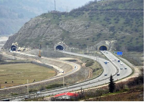 احداث آزادراه قزوین – رشت